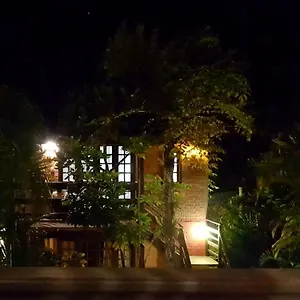 Bed and breakfast Além Do Jardim, Praia do Rosa